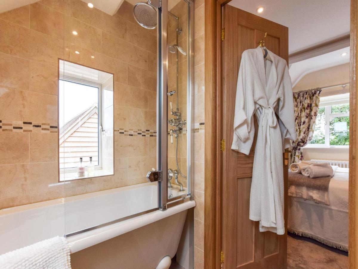 Hyde Tyning Cottage Minchinhampton المظهر الخارجي الصورة
